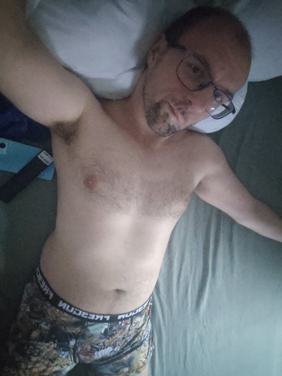 luc84390's tweet photo. Allez bonne soirée les gens #gay https://t.co/kEmDQGdQX7