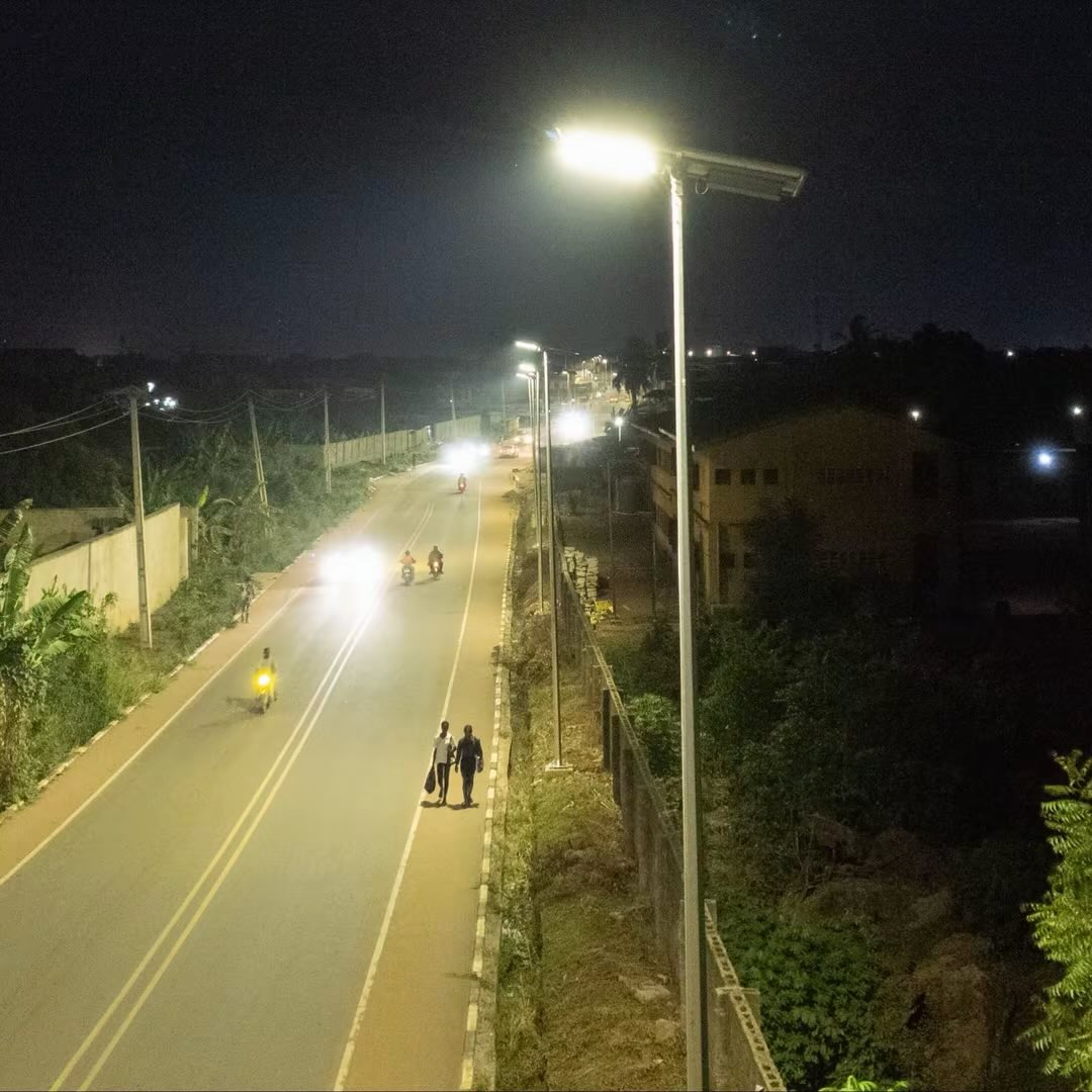 LEDCoLimited's tweet photo. It’s in the details. 💡
We’re proud to be lighting up Nigeria with Smart Solar solutions that make streets brighter and journeys safer. 🇳🇬
Every streetlight. Every road. Every community. 💪
We are LEDCo. 💡
#LEDCo #SmartSolar #Nigeria #Infrastructure #StreetLighting https://t.co/XQq8gcqGkd