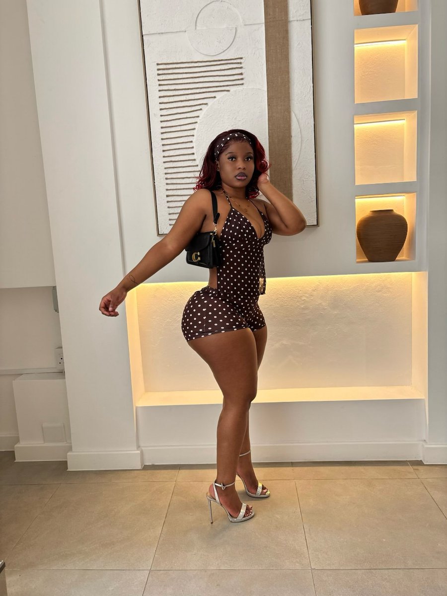 Melina tweet media