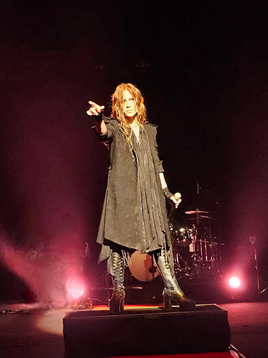 mirabanvikay's tweet photo. My mother’s photo of KAMIJO front and center 🥹 https://t.co/eRdiLMpQL5