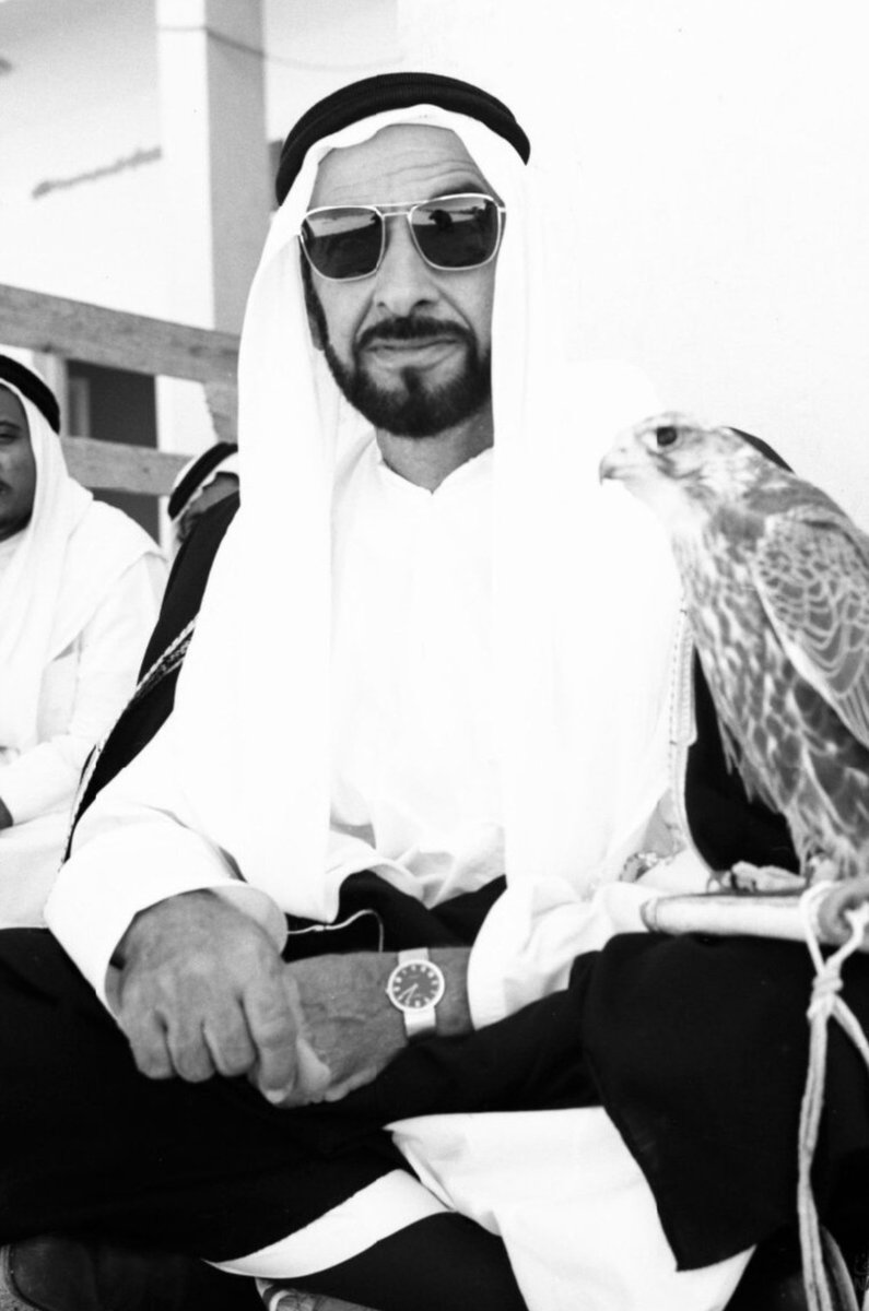 Sha3rT_Yaas's tweet photo. الشهم و القرم له شاني
عند لي مثله و من دوره

لي عملهم في البلد زاني
باحترام و جد مشهوره ..

أشعار المؤسس https://t.co/mzTqNdEpI3