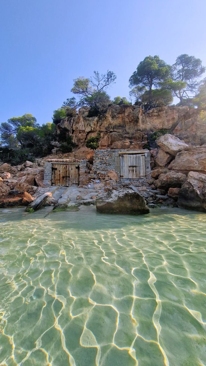 oceannvibe's tweet photo. Ibiza,spain https://t.co/PNf96LjM8T