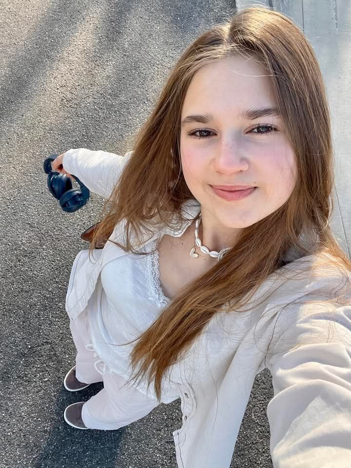 karolina45783's tweet photo. Hi everyone I'm KAROLINA and you 💕💕💕❣️❣️ https://t.co/Q8WeAMMeKl
