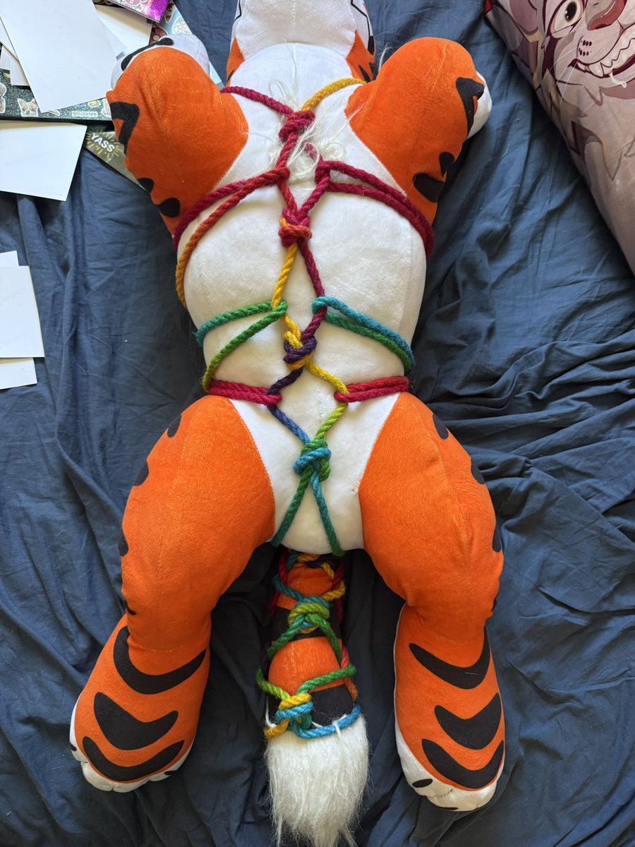 squeakyliger's tweet photo. more of a full body tie including the tail https://t.co/zPnOdlDqPp