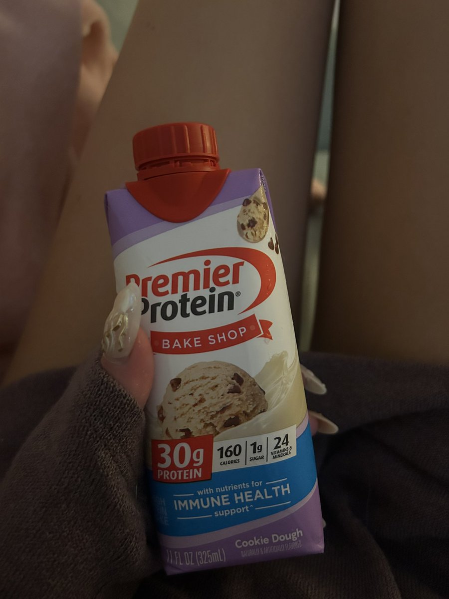 vanilla_kcals's tweet photo. BEST premier protein flavor!! https://t.co/oenQ2V2nf9