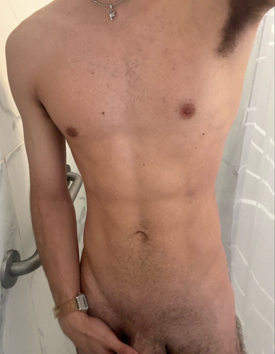 Jay_MP76's tweet photo. anyone want to join my shower? #nsfwtwt #esex #horny https://t.co/heV9wFnwyW