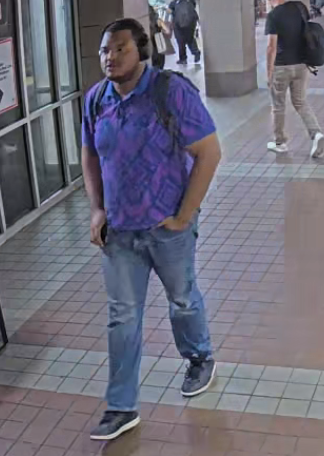 MBTATransitPD's tweet photo. ID Sought re: Upskirting 7/17 9AM #MBTA South Station Red Line escalator. Recognize this SP of interest? Pls contact our Criminal Investigation Unit at 617-222-1050 w/any info you have. You can remain anonymous. TY https://t.co/eW8Wx8FBpY