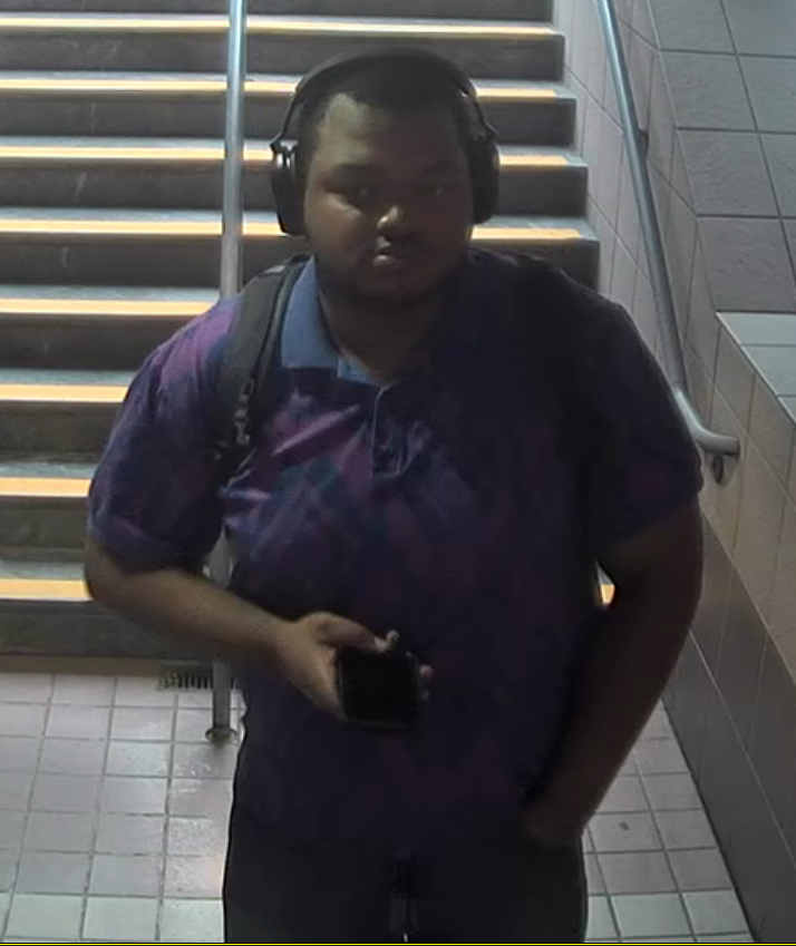 MBTATransitPD's tweet photo. ID Sought re: Upskirting 7/17 9AM #MBTA South Station Red Line escalator. Recognize this SP of interest? Pls contact our Criminal Investigation Unit at 617-222-1050 w/any info you have. You can remain anonymous. TY https://t.co/eW8Wx8FBpY