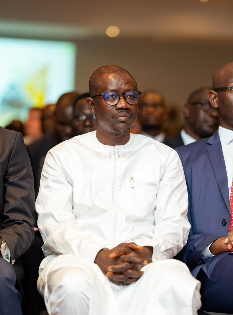 Mepsenegal's tweet photo. Le Ministre Dr El Hadji Abdourahmane DIOUF, a présidé à Dakar l’atelier national sur l’investissement local dans les opérations pétrolières et gazières, appelant à faire du contenu local un levier d’emplois, de compétences et de transformation économique. 

#ContenuLocal https://t.co/eYQZp7SN4Y