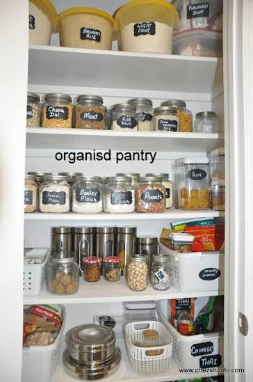 thechipengineer's tweet photo. Back to the chef: the pantry doesn’t hold every ingredient in the supermarket.
It only keeps today’s vegetables, spices, and sauces — the ones used most often.
Everything else stays in the distant warehouse. That’s locality in action.
#ArchitectureExplained #Cache #Engineering