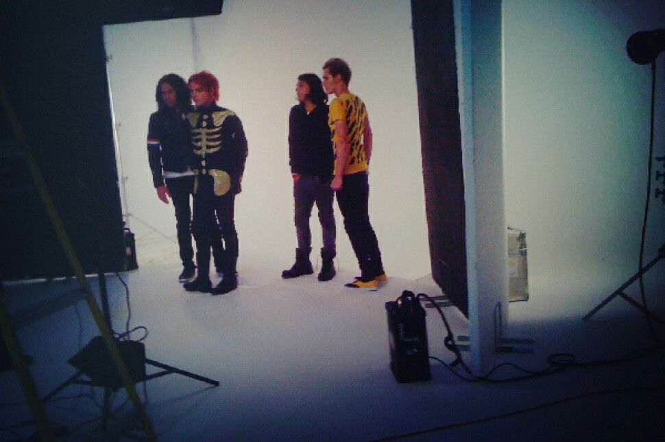 ray toro hourly tweet media