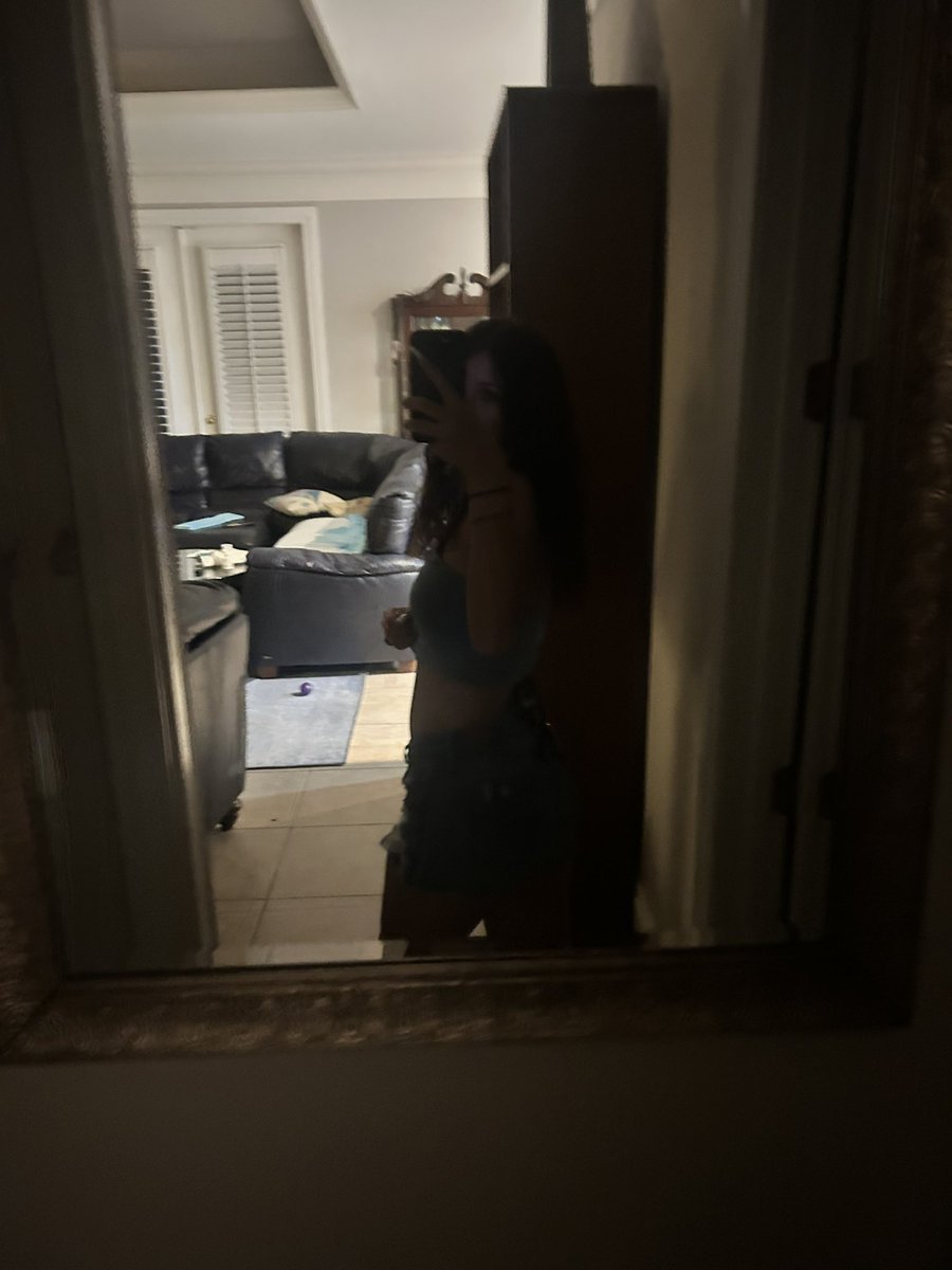 goddessj2121's tweet photo. Listen to mommy 🥱 https://t.co/LeOaOxbfxs