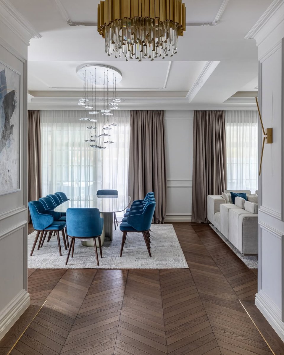 rubiomonocoatUS's tweet photo. The floor sets the tone of the home.

@iconic_woodIconic Wood installed this stunning chevron parquet white oak floor and finished it in a custom Oil Plus 2C color!

MORE: https://t.co/v6BuemZhUQ

Design: AXS Studio@axsstudio
Picked up by: Rubio Monocoat Romania

#rubiomonocoat https://t.co/ebRNZ4gluc