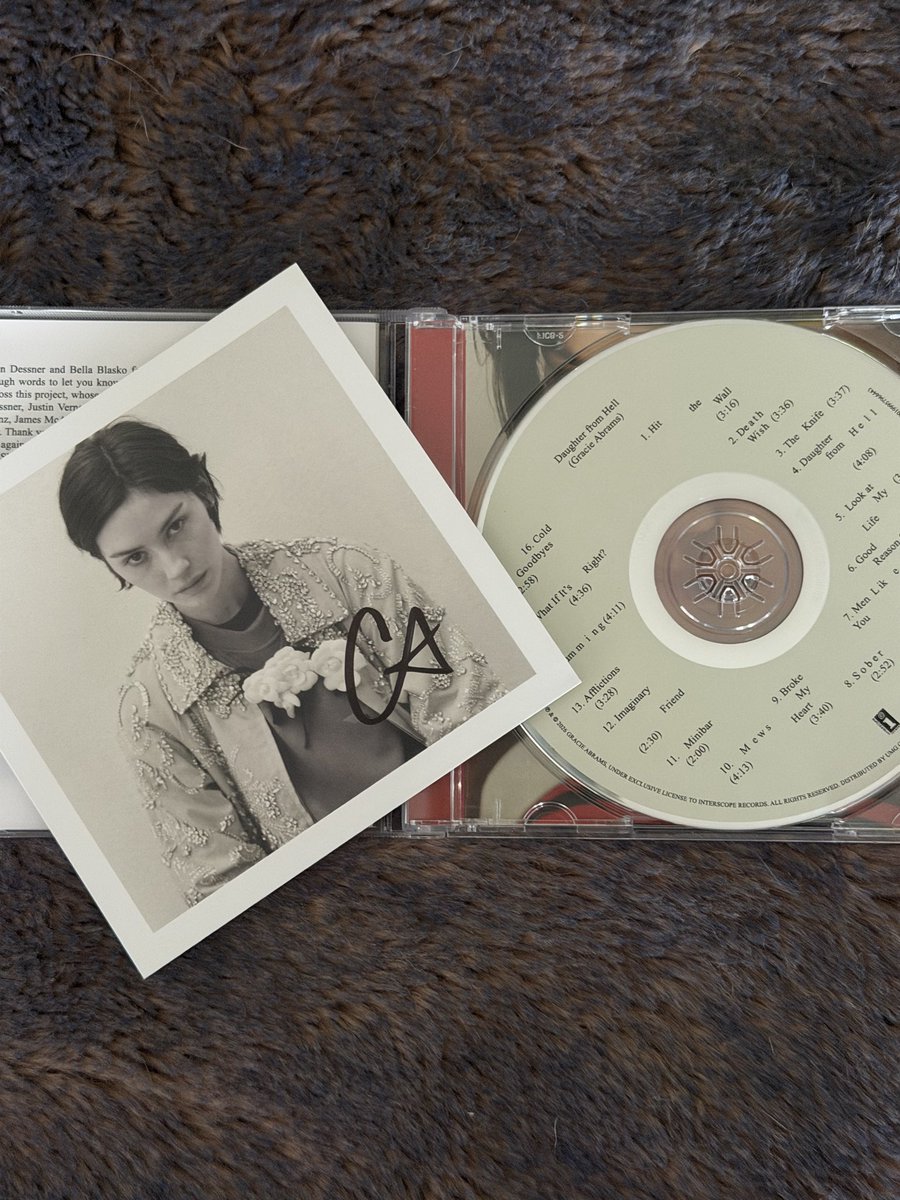 conesvortex's tweet photo. album of my life signed !! https://t.co/36sfwtvXv7