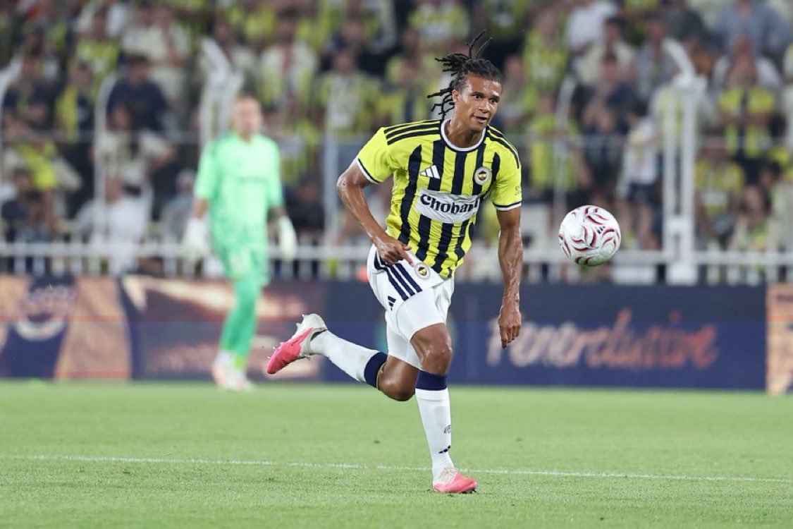 HQFener's tweet photo. Fenerbahçe'nin yeni transferi Nathan Ake'nin ilk maç performansı

⏱️45 dakika 

🔸 Topla buluşma: 64
🔹 Pas: 57/60 (%95)
🔸 Uzun pas: 1/1 (%100)
🔹 Uzaklaştırma: 3
🔸 Top kapma: 1
🔹 İkili Mücadele: 3/3
🔸 Hava Topu: 2/2
🔹 Sahipsiz top kazanma: 4 https://t.co/c4vNFKayy9