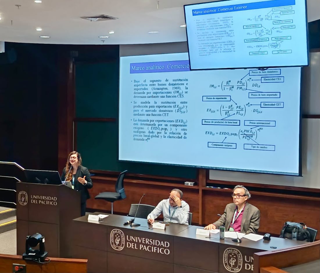LouAlvarezC's tweet photo. Today, I presented our paper on the Macroeconomic role of informality using a Dynamic CGE model for Peru at the XLIV Meeting of Economists of the @bcrpoficial  
We examine how informality changes the transmission of fiscal policy shocks. Link: https://t.co/nf3Df4tfCz https://t.co/n13H1Rk3Ib