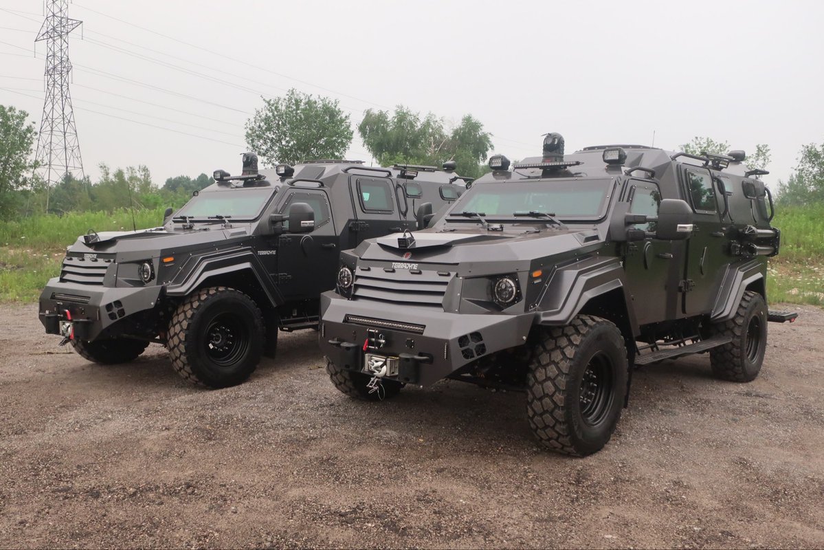 TerradyneArmor's tweet photo. Check out this pair of mission ready GURKHA MPVs heading to their new home in Arizona. ๐บ๐ธ๐ก๏ธ
#MissionReady #Arizona https://t.co/2XY8DwrgIl