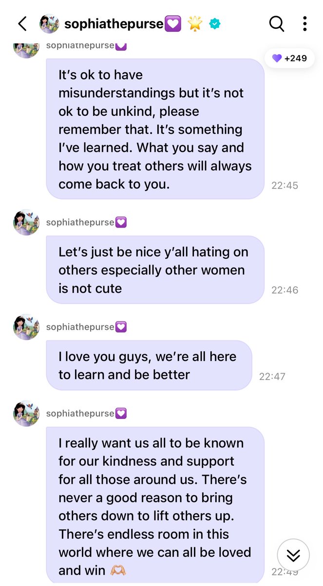 dailylaforteza's tweet photo. i genuinely don’t understand how you can say you’re sophia biased and still talk so much bullshit about daniela when this is literally how sophia is when it comes to her. “I love my Dani. Please leave her alone. She’s one of the sweetest girls in my life.” come on… she’s literally begging you to stop attacking her best friend