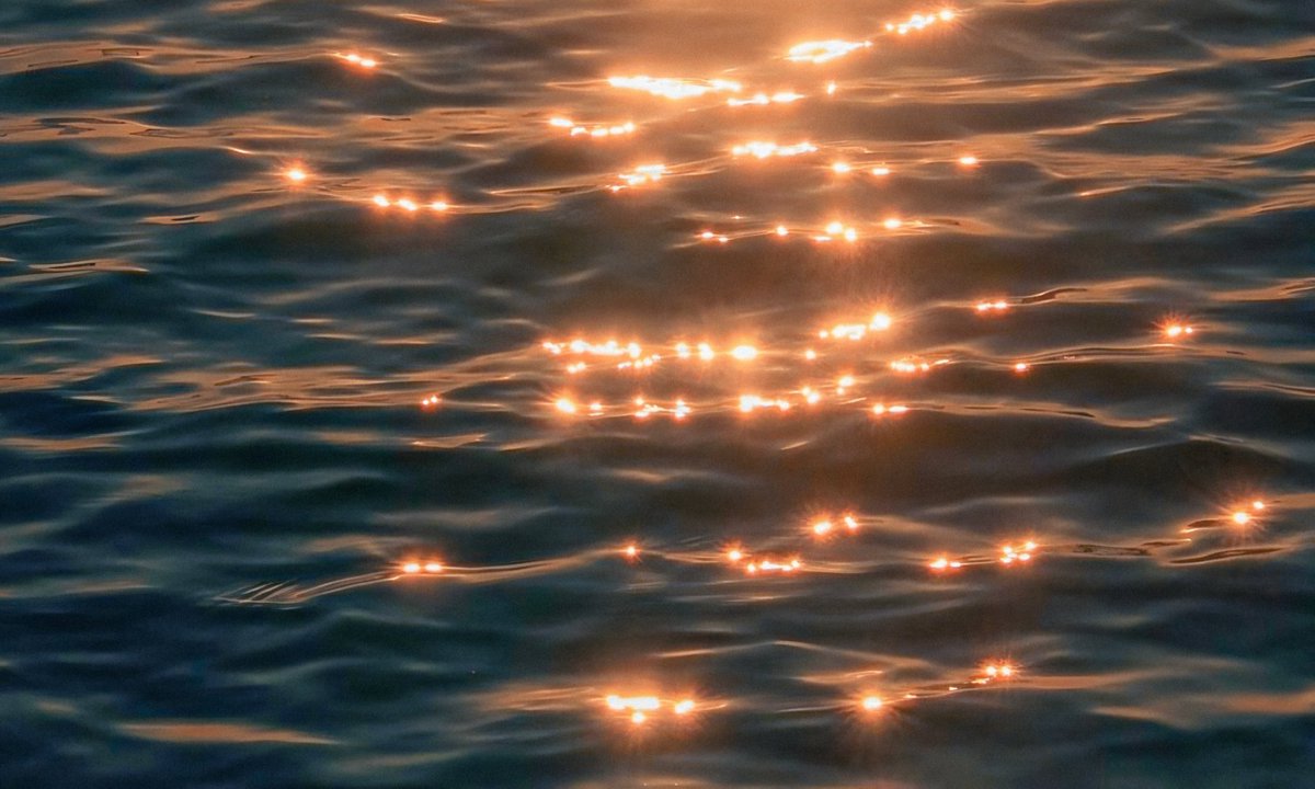aestheticspost_'s tweet photo. Shining waters. https://t.co/Gjkld9wwT7