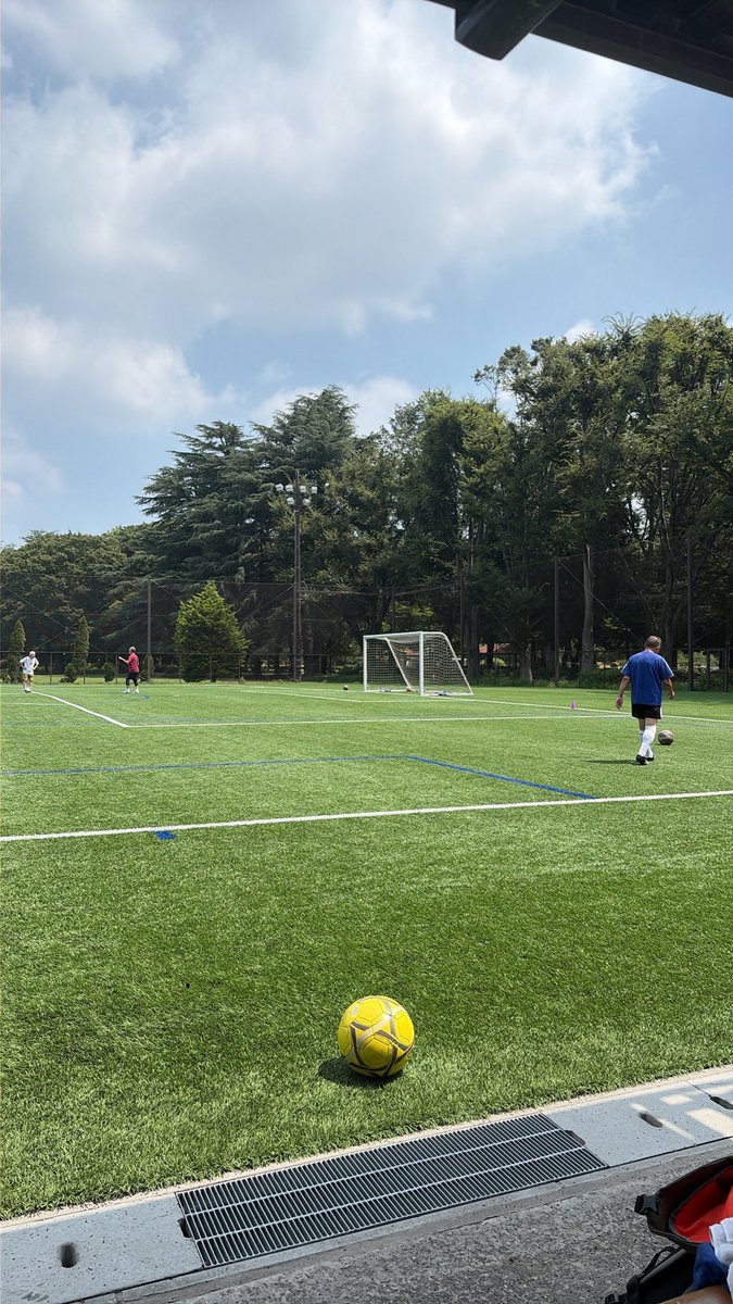 t0da's tweet photo. 灼熱サッカー練習 https://t.co/WMKCSnZYU1