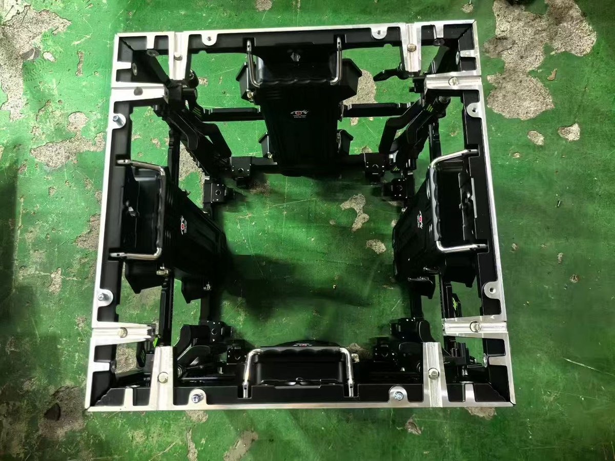 TracyHu16's tweet photo. 500*500mm #diecastingaluminium cabinet for #cube #leddisplay #ledscreen #ledvideowall #45degree #90degree #rightangle #LEDdisplayscreen #ledpanel #levents #COB #GOB #factory
more information.
Cell/Wechat/Whatsapp: 0086-18316843344/13425244569 https://t.co/Ik3AFcwUTr