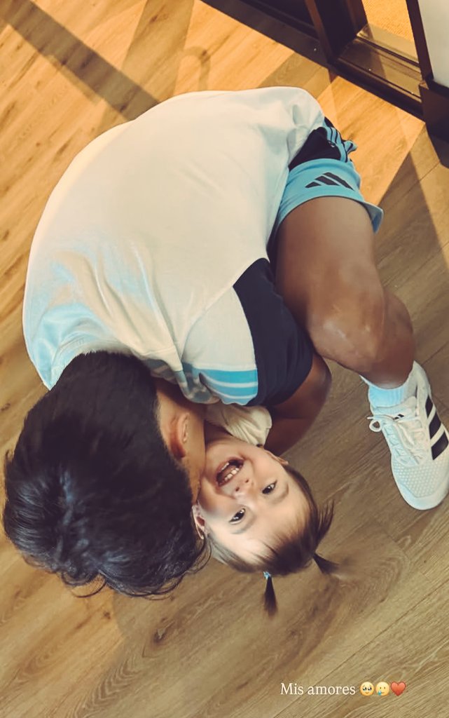 FLEURRTICS tweet picture