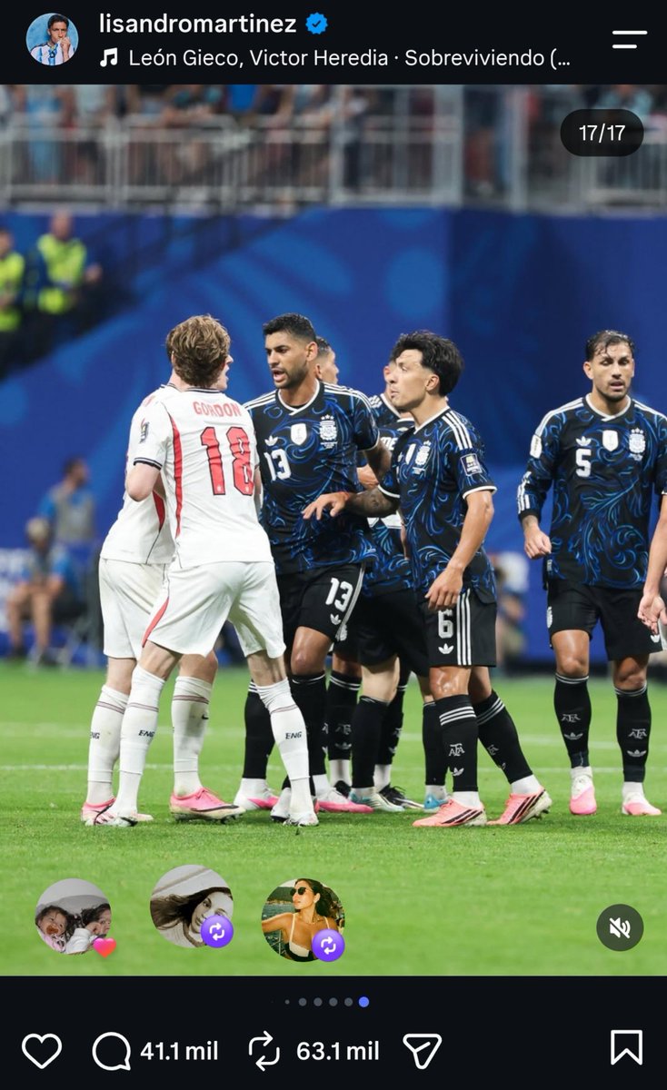 fede_debla's tweet photo. ⚠️ IMPORTANTE

Todos los jugadores borraron sus fotos con la bandera de Malvinas post partido VS Inglaterra. 

Los jugadores que mas cerca estuvieron con la bandera, incluso agarrandola, y que habían subido posts con esas fotos ya no están mas.

El único que la sigue teniendo es De Paul.

Asi que diganme lo que quieran.
La selección jugó pésimo el último partido. España jugó genial. Scaloni planteó mal el partido. Se lesionó medio equipo y los cambios que tenia planeados no pudieron hacerse. 

Pero algo más pasó.
