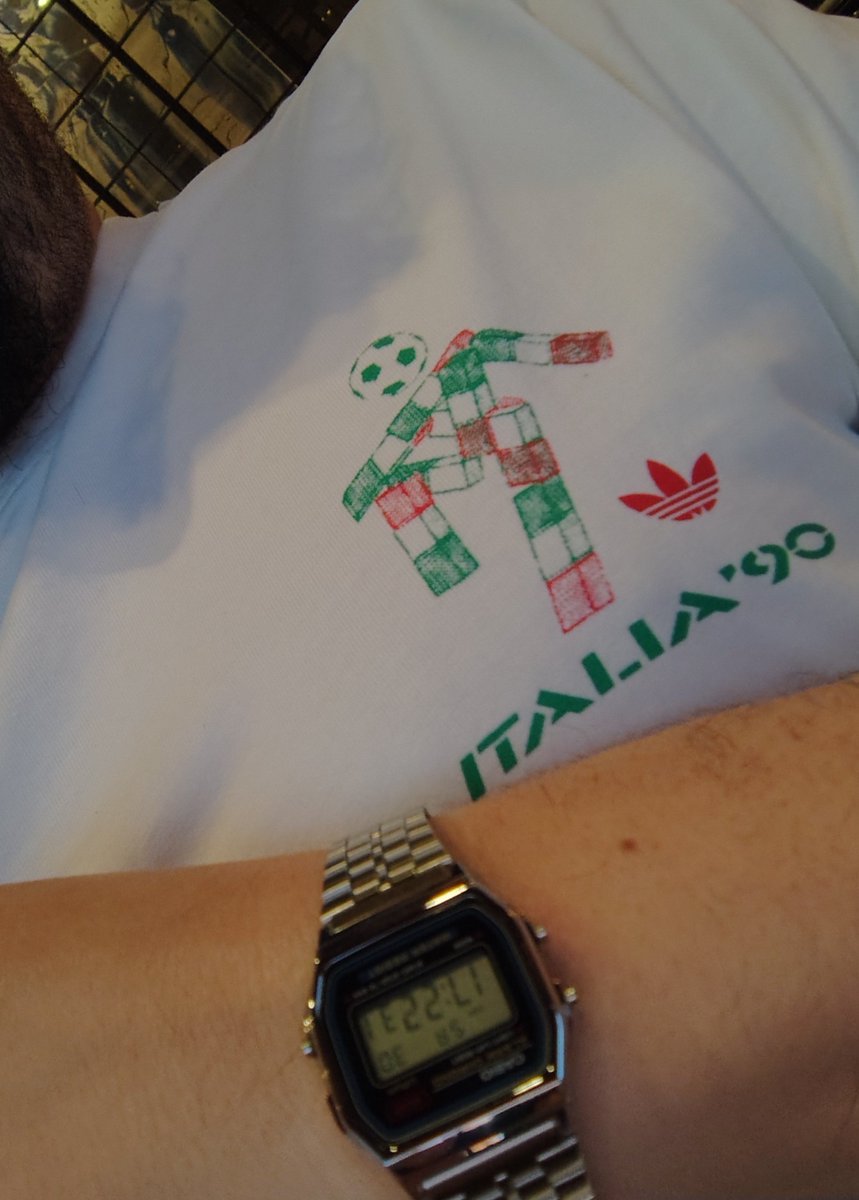 El_Mudnes's tweet photo. @paleta Soy el gordo Italia 90: https://t.co/IjMYkOtKaj