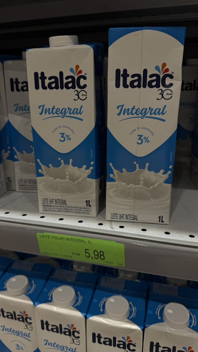 thaispsic's tweet photo. Fui comprar leite e o mais barato tá R$ 5,98. 😩 Tudo caro no supermercado! https://t.co/UlqvXayvLD
