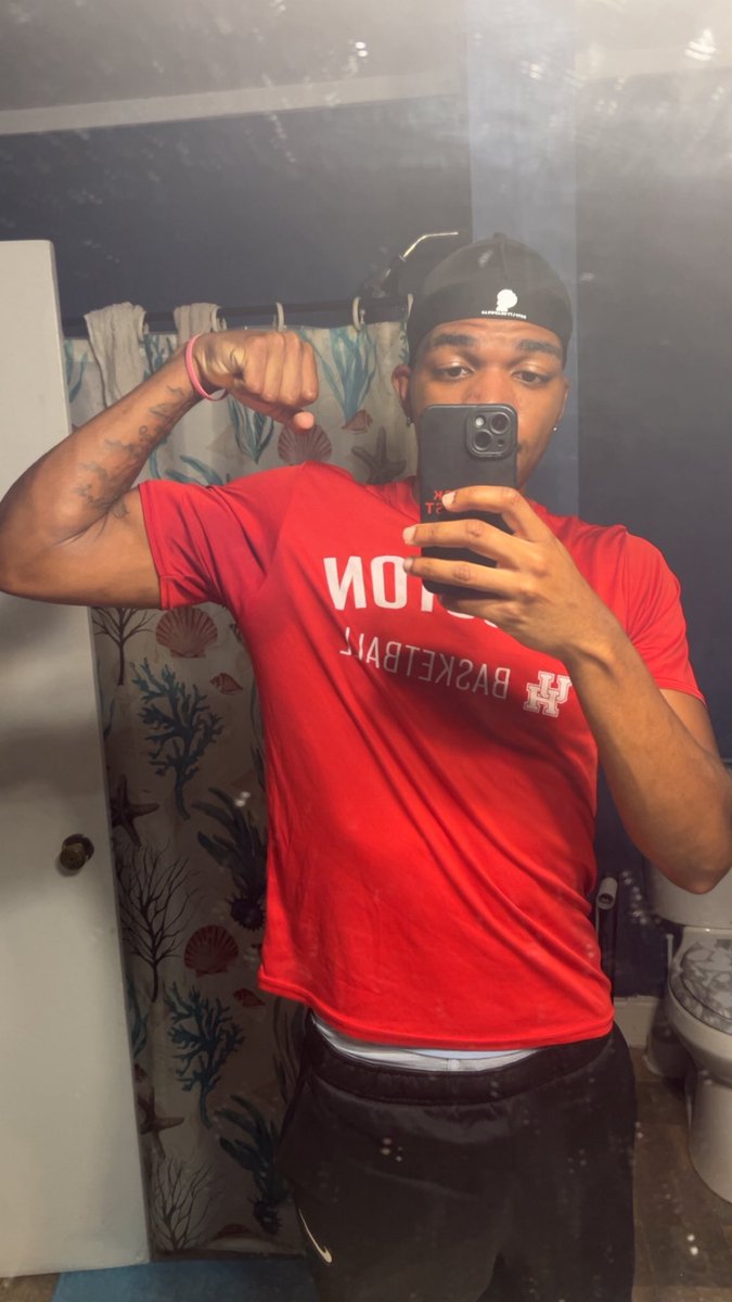 luhhpop10's tweet photo. Get in that gym https://t.co/deyFye3UJe
