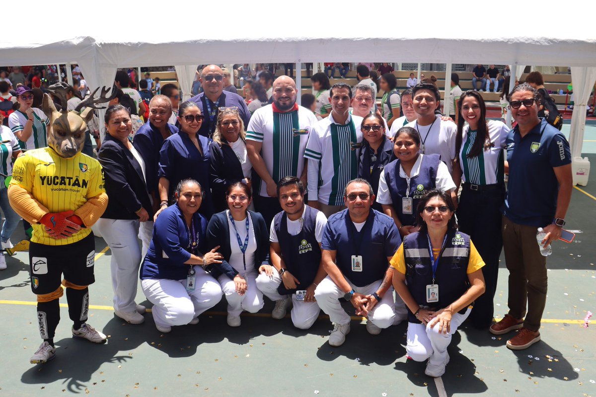 IMSS_YUCATAN's tweet photo. 🎉 El #IMSSYucatán inauguró el Curso Vacacional Recreativo 2026 en el CSS, con la participación del titular de la CONADE, @Rommel_Pacheco; del titular del IDEY, Armín Lizama Córdova; y de representantes de @venadosfc, para dar la bienvenida a 170 niñas y niños. 💚 https://t.co/SdTgrtHTrp
