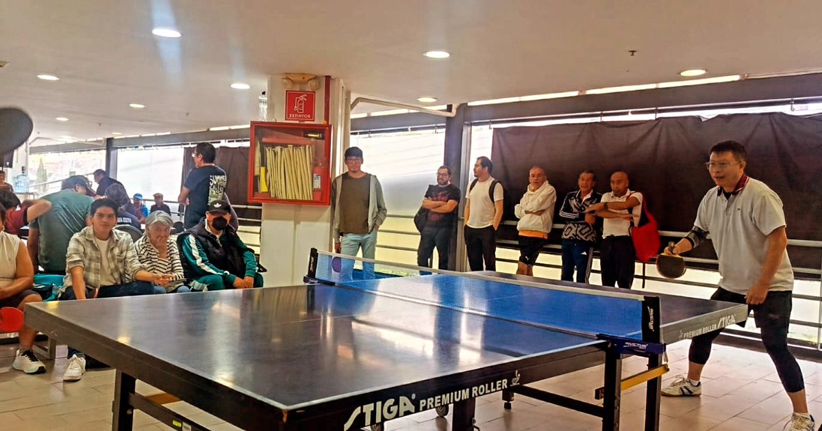 quitocumanda's tweet photo. 🏓 #VeranoDeLasArtes | La experiencia no tiene edad.

Vivimos una jornada llena de energía, compañerismo y entusiasmo durante el Primer Encuentro de Tenis de Mesa +50 Años en el Parque Urbano Cumandá.

@culturaquito

#QuitoRenace
#QuitoNoSeDetiene https://t.co/DF4zKrN2Sf