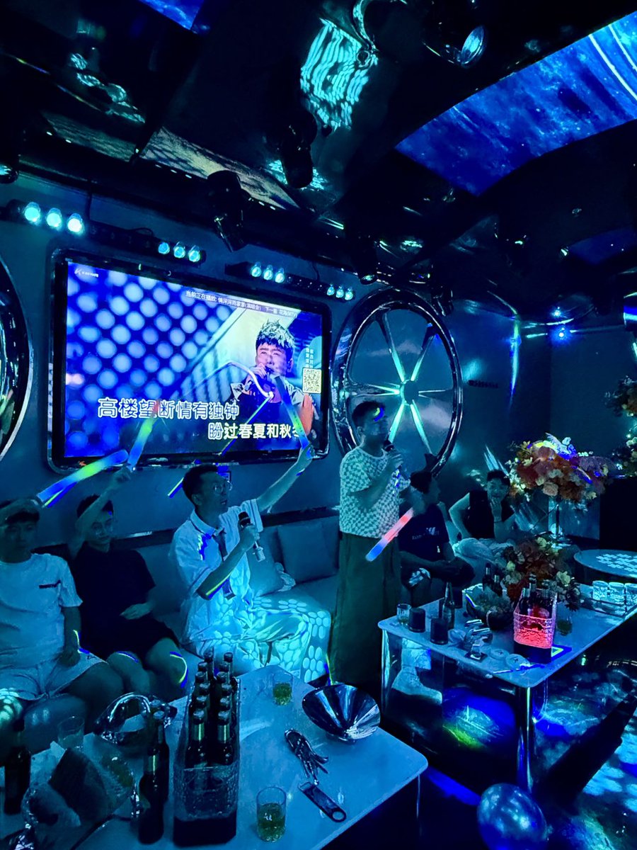 FeJacqueli15988's tweet photo. Sing your heart out at the top KTV spot in town! Hit all the high notes, laugh with friends, and make unforgettable musical memories. https://t.co/wu1ZIGGgef