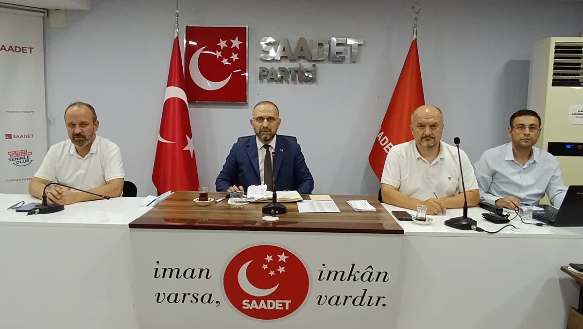 SPOsmangazi's tweet photo. 📌 Genişletilmiş İlçe Divan Toplantısı
Temmuz ayını değerlendirdiğimiz, İlçe Divan Toplantımızı teşkilat mensuplarımızın yoğun katılımıyla gerçekleştirdik. Katılım sağlayan tüm dava arkadaşlarımıza teşekkür ediyor, çalışmalarımızın hayırlara vesile olmasını temenni ediyoruz. https://t.co/6VgBRUGgVH