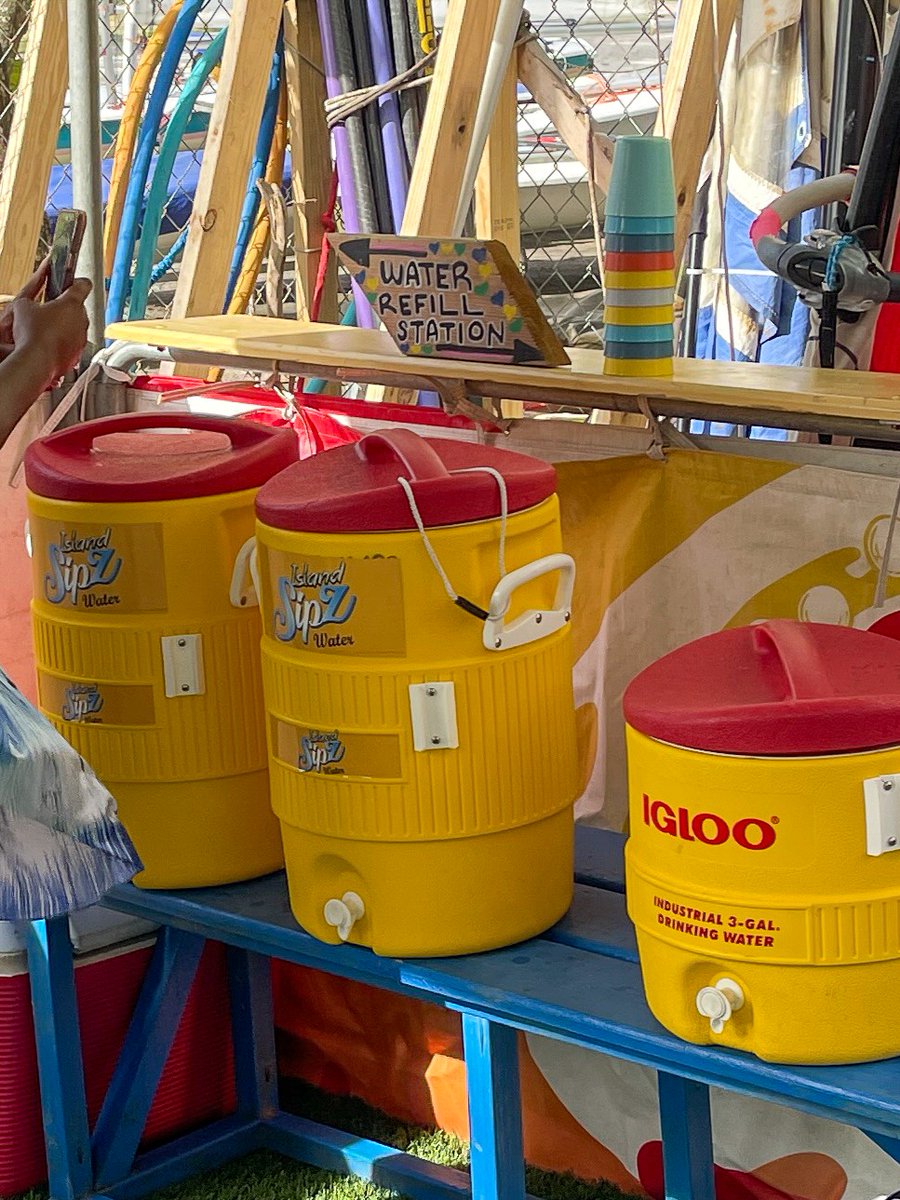 SailorsforSea's tweet photo. Three cheers for #SVGSailingWeek on earning #CleanRegatta Gold Certification! 👏 👏 👏

SVG Sailing Week &amp; Our Tourism SVG hosted a beach clean-up during leatherback turtle nesting season, had water refill stations and used reusable signage.

Excellent work, SVG Sailing Week! 🙌 https://t.co/hyOvmhr615