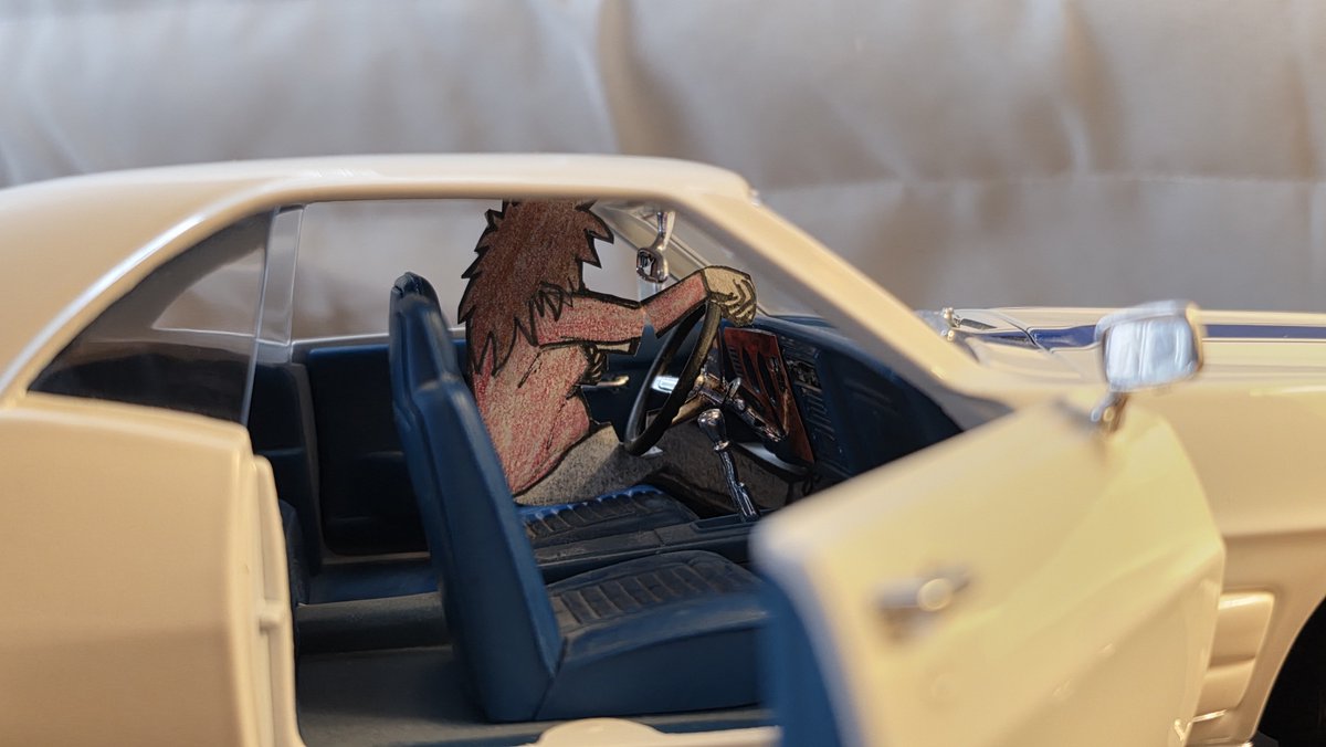 Roomba321's tweet photo. My bf has been looking for this model for a while. Found this one on marketplace; added a little me in there as a bonus. Can't wait to give it to him :^) https://t.co/7NVXBLuk0O