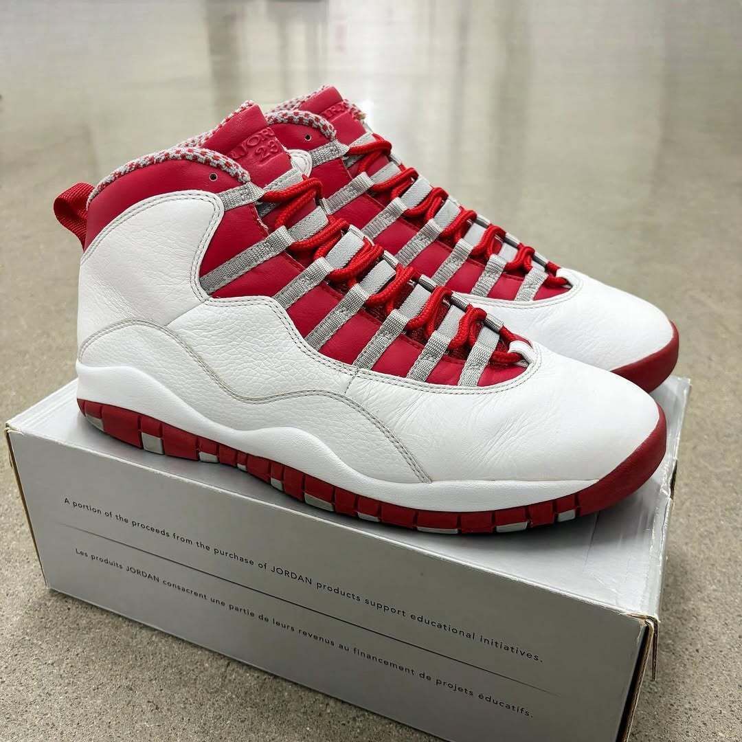 JustFreshKicks's tweet photo. Air Jordan 10 "Red Steel" Returns March 20th 🩸

Details: https://t.co/U4BoIZvRG6 https://t.co/tPOwCm4QE6