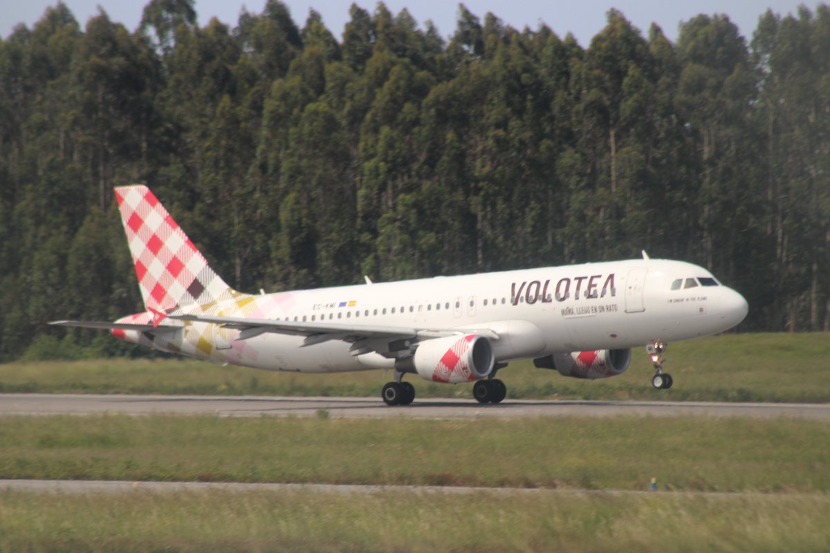 Aeropuerto de Asturias tweet media