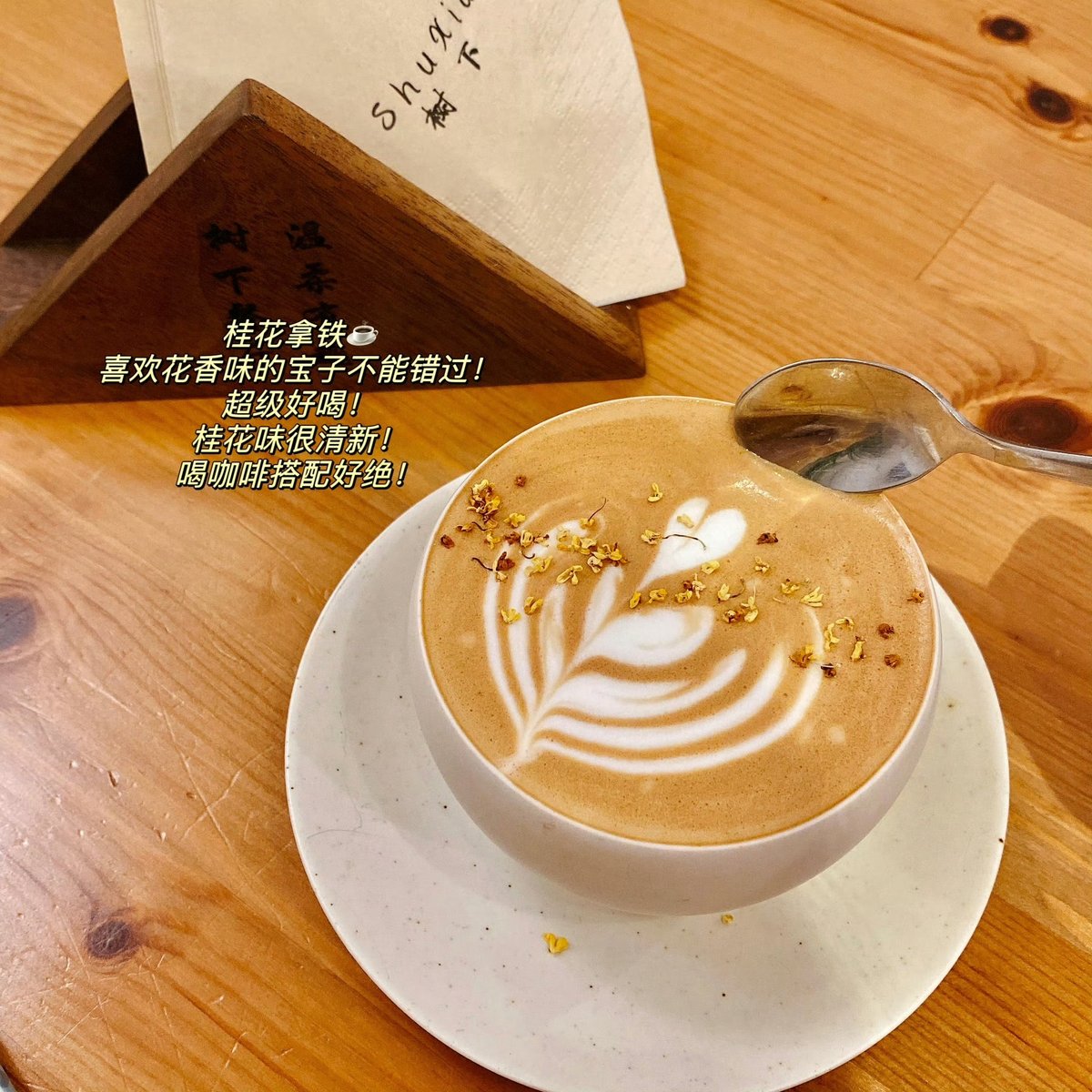 DagohHm's tweet photo. Just nailed the perfect midday match: cold iced matcha + buttery croissant  That moment when hunger and craving hit at once, and it’s a total win! https://t.co/ehzTjC3NGI