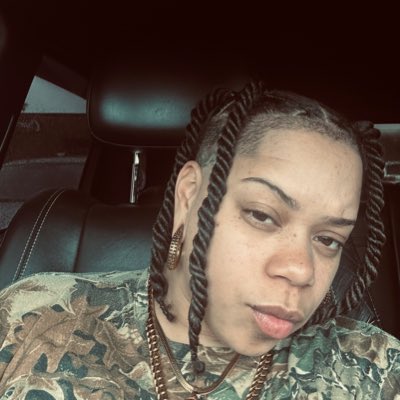___Flaneur_'s tweet photo. #NewProfilePic for @GummiPies https://t.co/DYyTlgxKmh