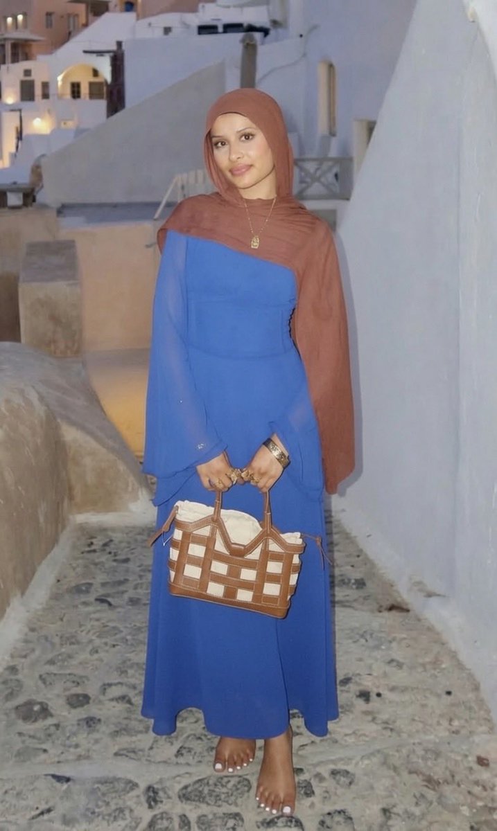 Aylaadbxp's tweet photo. Always on the move

#ayla #hijabi #hoejabi #feet #whitetoes https://t.co/QXppwR2oWy