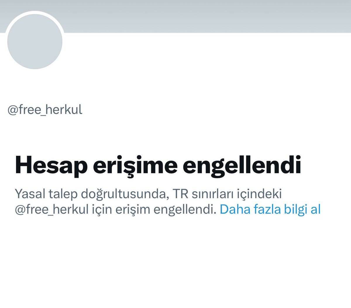 aslandegirmenci's tweet photo. 📍Dijital kamuflaja dikkat

Her profil göründüğü gibi olmayabilir.

Biyografisinde kendisini “cemaat karşıtı” olarak tanıtan, profilinde farklı siyasi kimlikleri öne çıkararak muhalif bir görüntü oluşturan bu hesap, uzun süredir sistematik şekilde dezenformasyon üretiyor ve algı operasyonları yürütüyordu.

Etkileşim kazanmak için kimlik değiştiren, sıkıştığında kullanıcı adını değiştiren ve hesabını gizliye alan bu dijital kamuflajın arkasındaki gerçek, yürütülen incelemeler sonucunda ortaya çıktı.

Şahsın firari bir FETÖ mensubu olduğu tespit edildi.

Terör örgütleri ve bağlantılı yapılar, sosyal medyada farklı kimliklere bürünerek güven oluşturmaya, kamuoyunu manipüle etmeye ve dezenformasyon yaymaya devam ediyor. Bu nedenle yalnızca paylaşımlara değil, hesapların geçmişine, davranış kalıplarına ve bağlantılarına da dikkat etmek gerekiyor.

Söz konusu hesap hakkında erişim engeli kararı uygulandı.

Dijital alanda en etkili savunma, teyit edilmiş bilgi ve yüksek farkındalıktır.