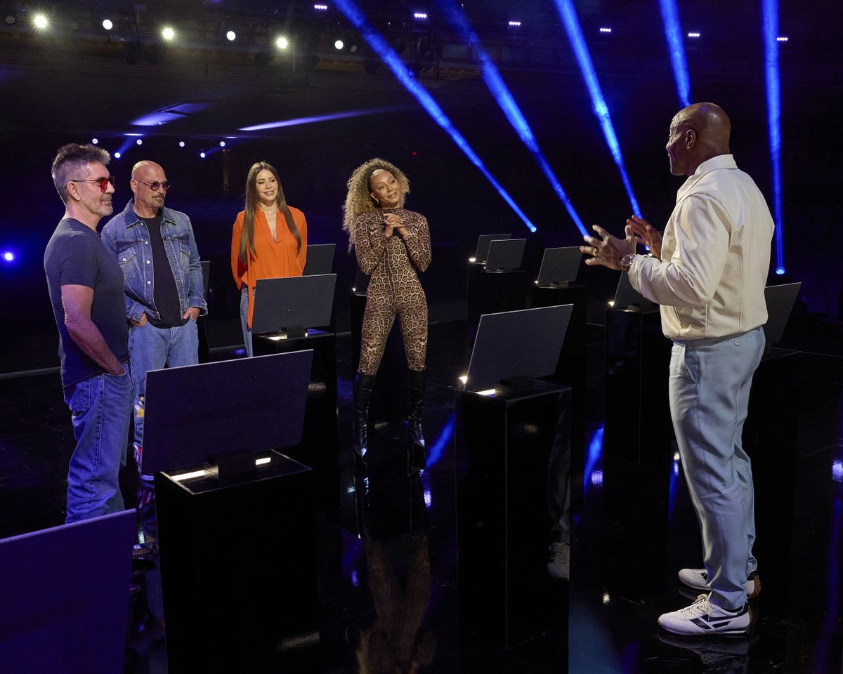 terrycrews's tweet photo. Auditions wrap TONIGHT… then the judges talk LIVE SHOWS!!! 👀🔥 Who deserves a spot?! Sound off in the comments!! #AGT @AGT https://t.co/iCRIyUdTin
