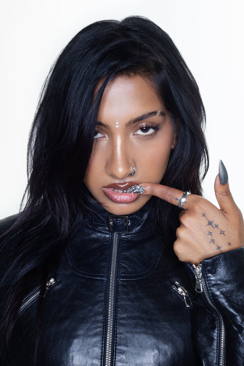 thelarahub's tweet photo. still thinking of this lara serve for i-d magazine https://t.co/faP5KnFwpF