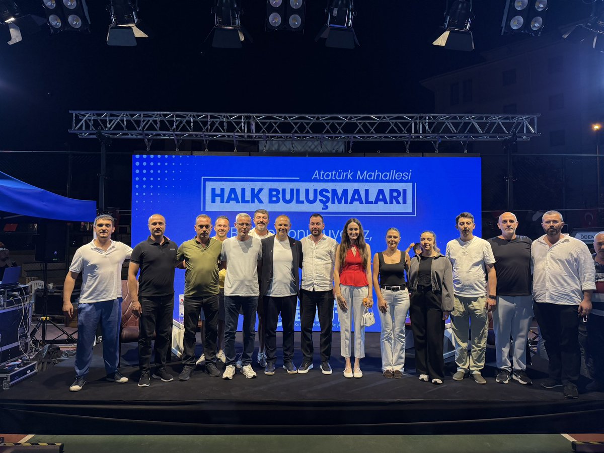 ErsanAlaattin's tweet photo. Kırklareli Belediye Başkanlığımız tarafından düzenlenen Atatürk Mahallesi Halk Buluşması programına teşkilatımızla birlikte katılım sağladık.

Hemşehrilerimizle bir araya gelerek mahallemizin ihtiyaçları, talepleri ve beklentileri üzerine verimli istişarelerde bulunduk.

Başta Belediye Başkanımız Sayın Derya Bulut olmak üzere, programın düzenlenmesinde emeği geçen herkese teşekkür ediyor; birlik ve beraberlik içerisinde Kırklareli’miz için çalışmaya devam edeceğimizi bir kez daha ifade ediyoruz.

Birlik ve dayanışmanın güçlendiği bu güzel buluşmanın şehrimiz ve hemşehrilerimiz için hayırlara vesile olmasını diliyorum.
@sabansavasan 
@MHP_Bilgi 
@dbdevletbahceli