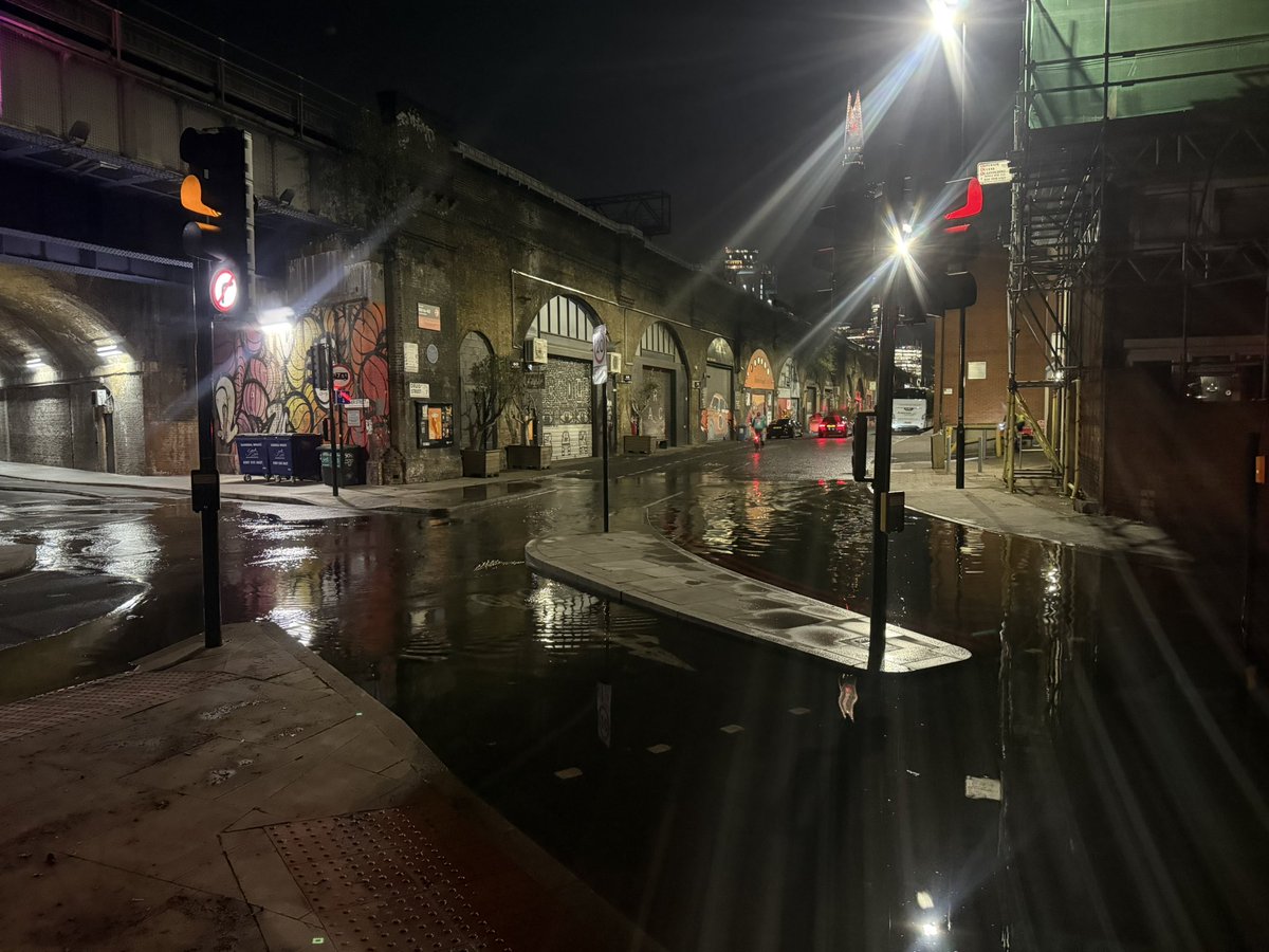 DKbermondseyboy's tweet photo. Kinda of ironic that the day @thameswater announces a hose pipe ban they flood Jamaica Road and the surrounding roads. Conserve water - umm once you can, maybe we will too… Joke! https://t.co/mOZB1bBGIE