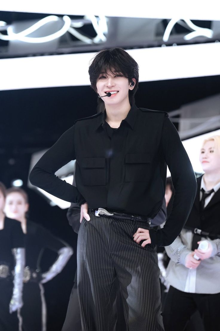 _hourlywonwoo's tweet photo. #WONWOO #세븐틴 #원우 #SEVENTEEN https://t.co/q6bBNNxKij