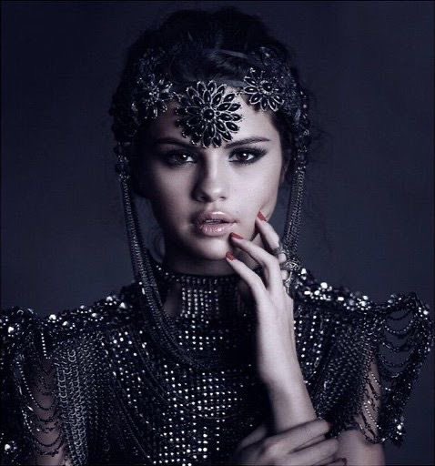 SelenaMGCrave's tweet photo. 13 years ago today, Selena Gomez released the iconic album “Stars Dance”. https://t.co/3bQyFYQKQp