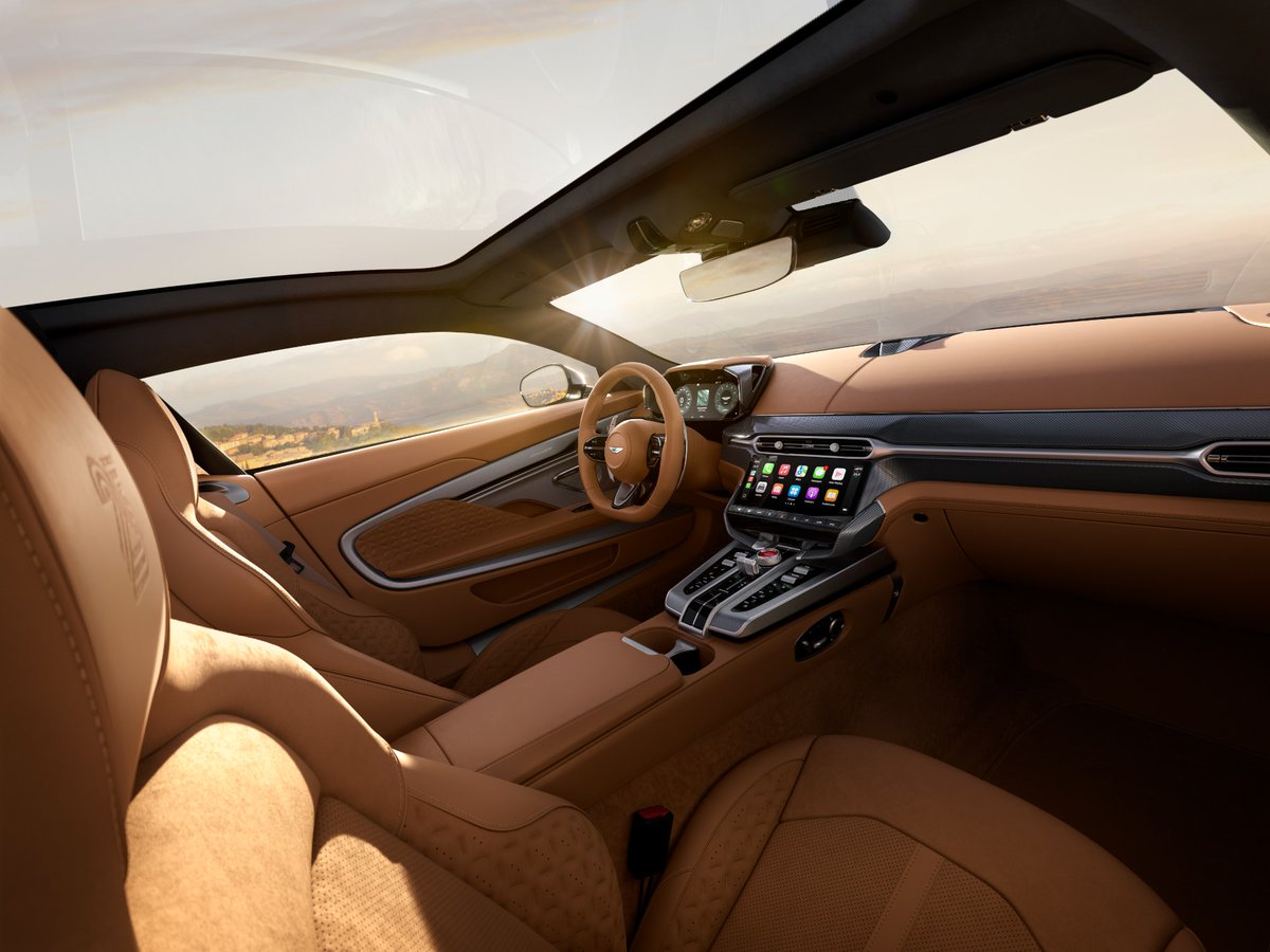 astonmartin tweet picture