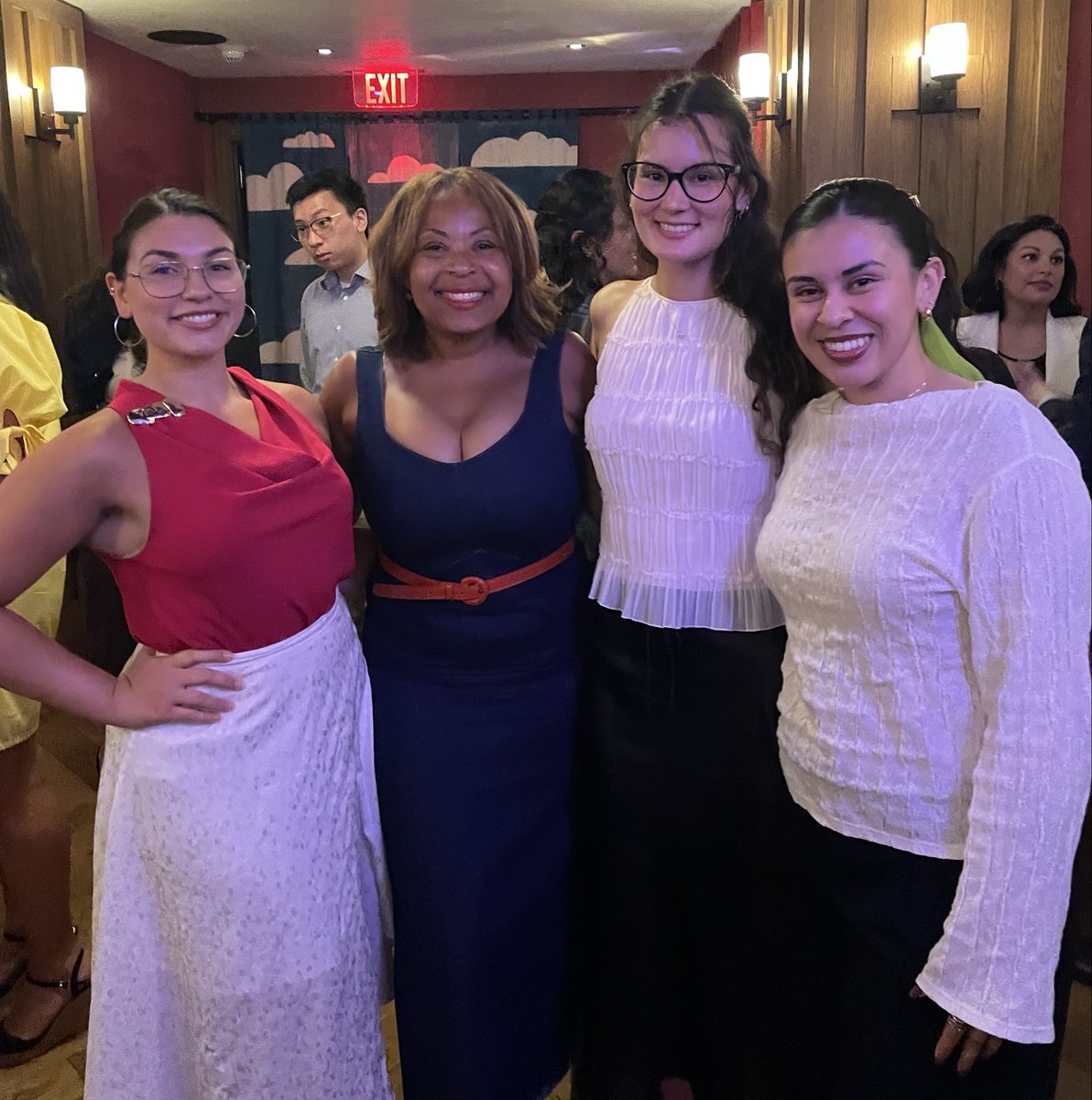 cmesi's tweet photo. Congratulations to @http_policy Executive Director JudeAnne Heath on this year's Digital Innovation Summit &amp; 30 years of impact! 

I had a great time at tonight's Kick-off Reception celebrating  @CHCI &amp; @chsadc. And what  a treat to see the amazing team at Intersect PA. https://t.co/NeS1VtNFhr